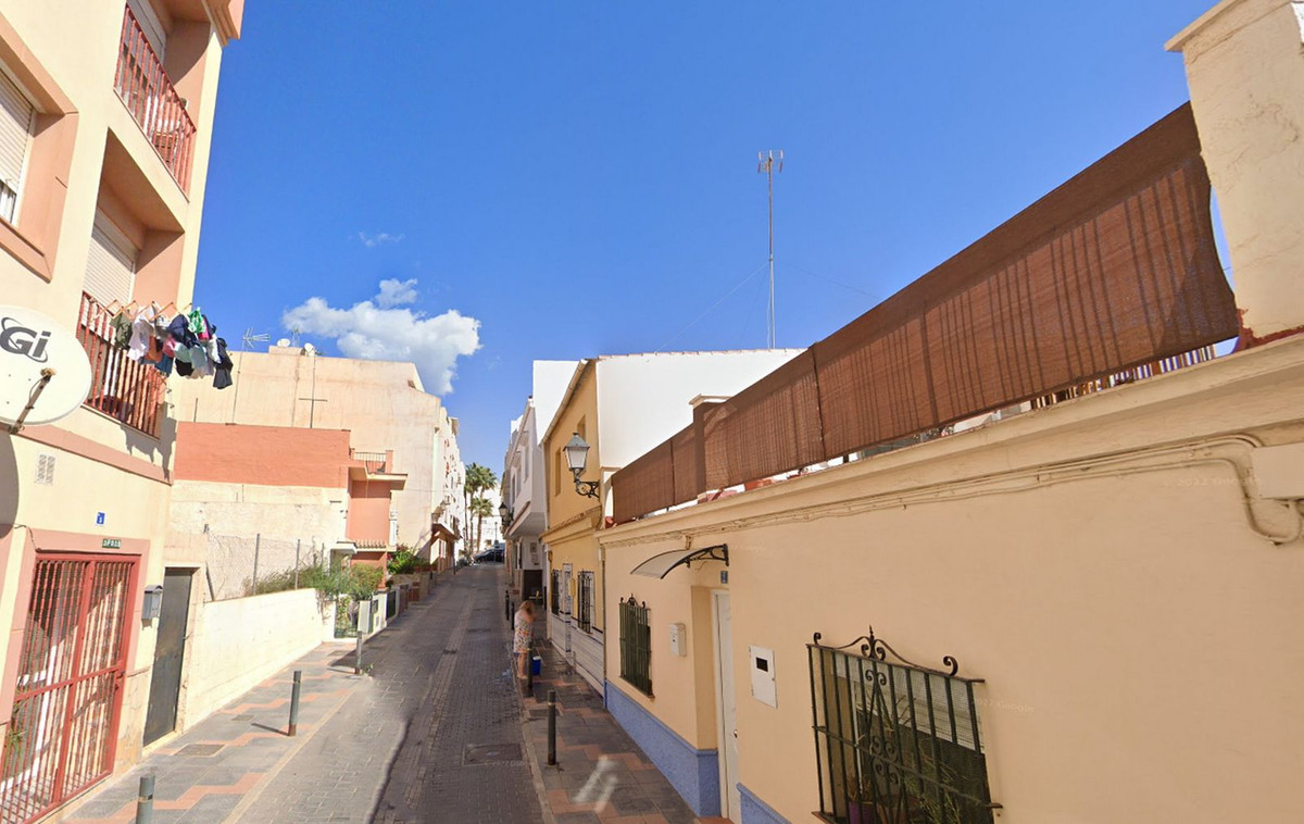 Se vende Apartamento Planta Baja de 3 dormitorios en Costa Del Sol, Málaga, España