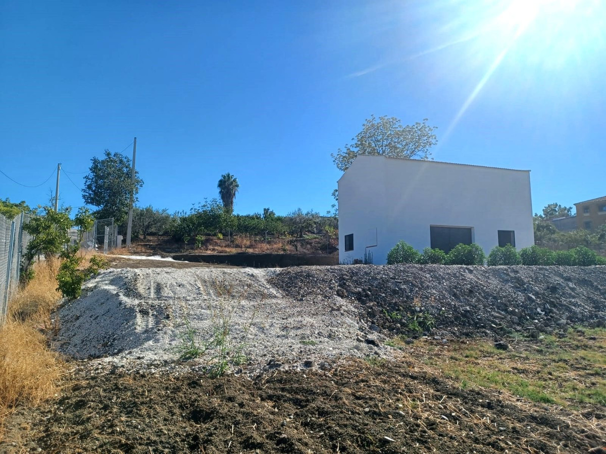 Se vende Finca - Cortijo de 3 dormitorios en Costa Del Sol, Málaga, España