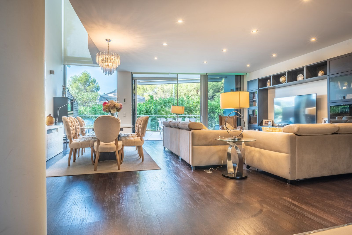 2 Bed Townhouse for sale in Sierra Blanca Costa Del Sol, Málaga, Spain