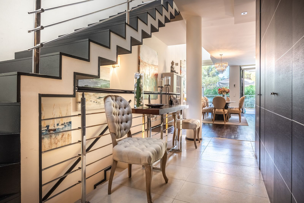 2 Bed Townhouse for sale in Sierra Blanca Costa Del Sol, Málaga, Spain