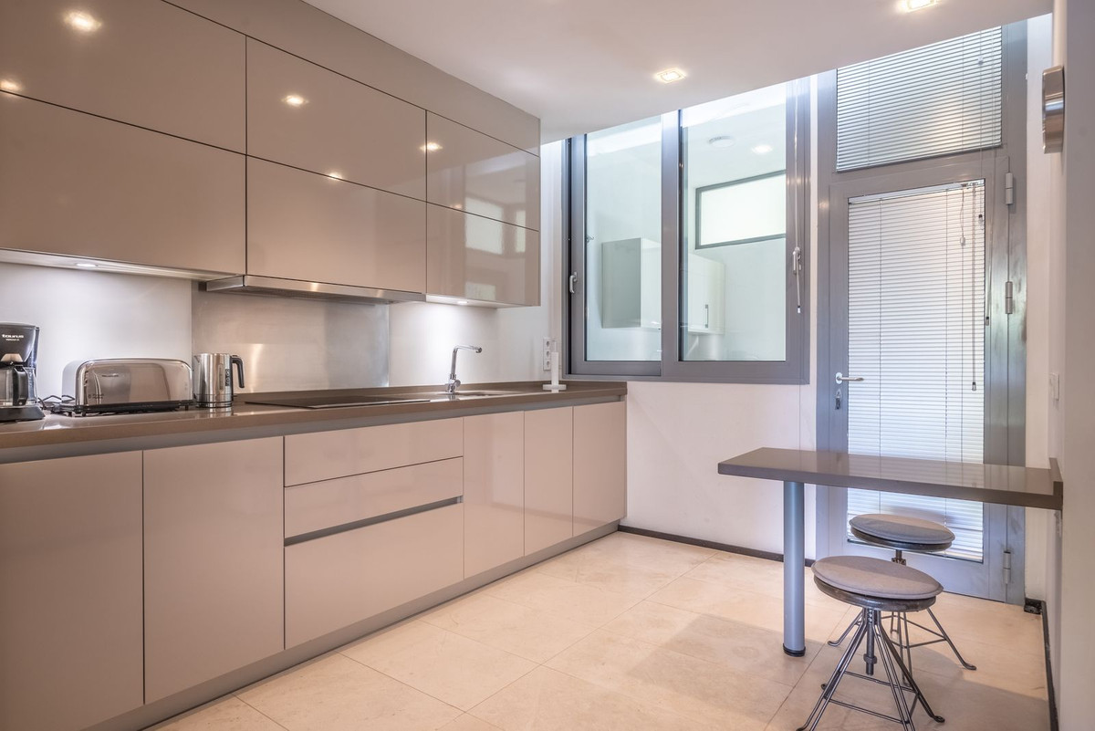 2 Bed Townhouse for sale in Sierra Blanca Costa Del Sol, Málaga, Spain