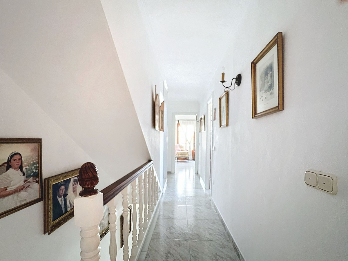 Se vende Pareada de 5 dormitorios en Costa Del Sol, Málaga, España