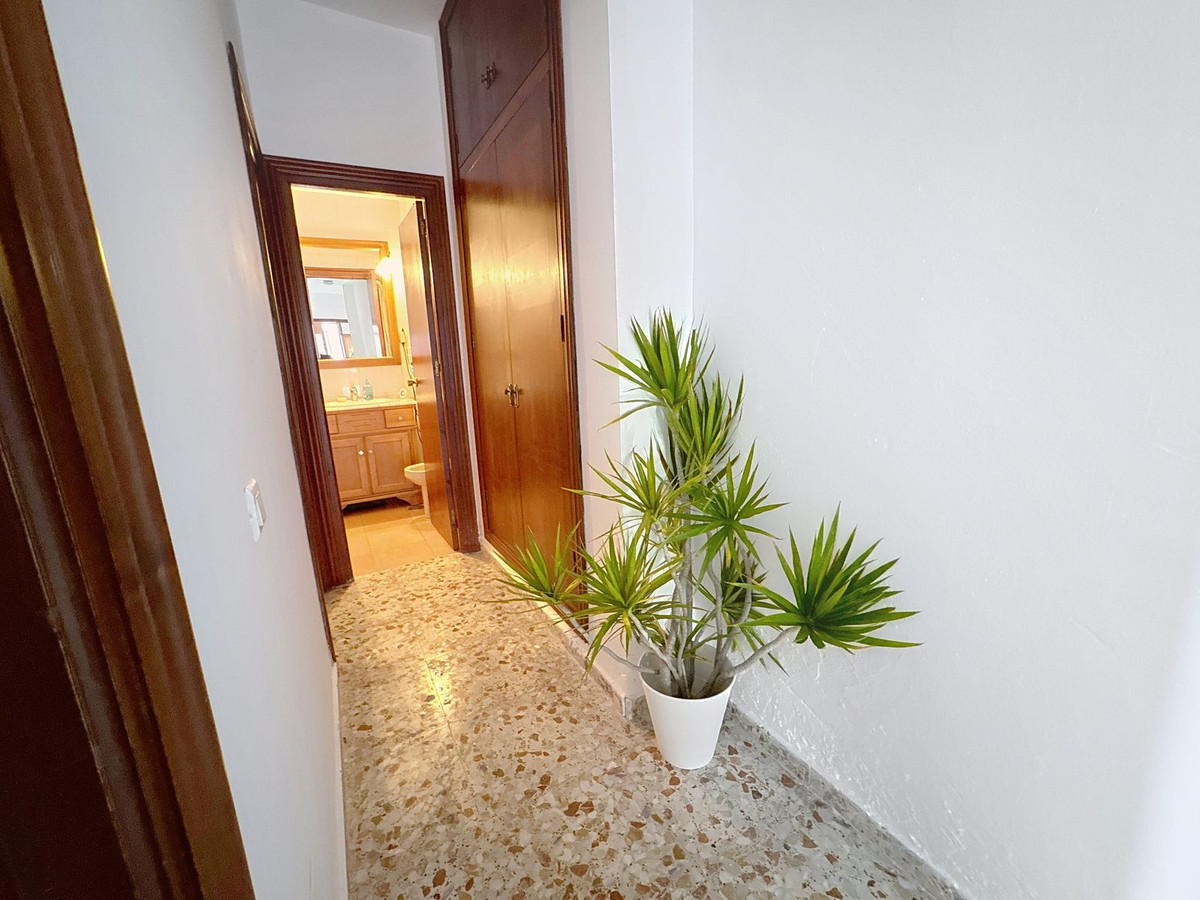 Se vende Pareada de 5 dormitorios en Costa Del Sol, Málaga, España