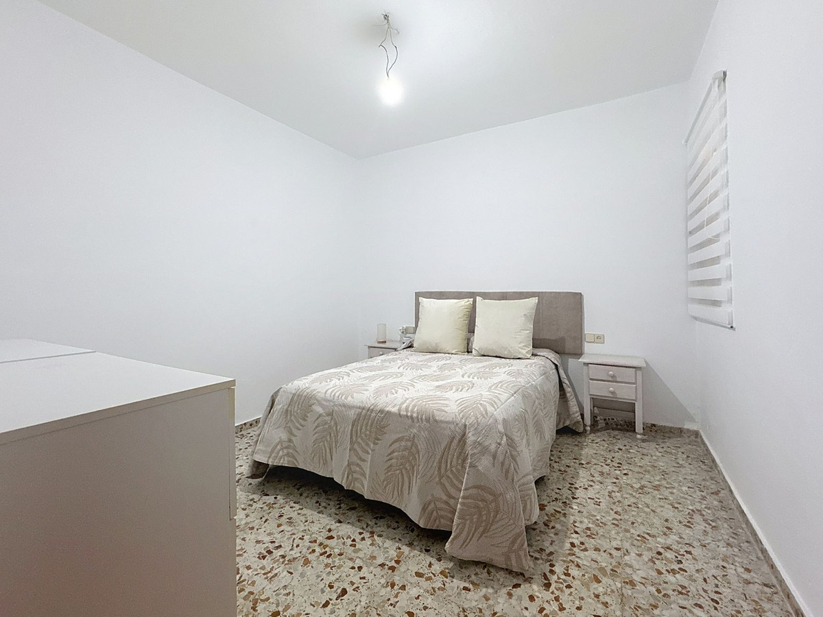 Se vende Pareada de 5 dormitorios en Costa Del Sol, Málaga, España