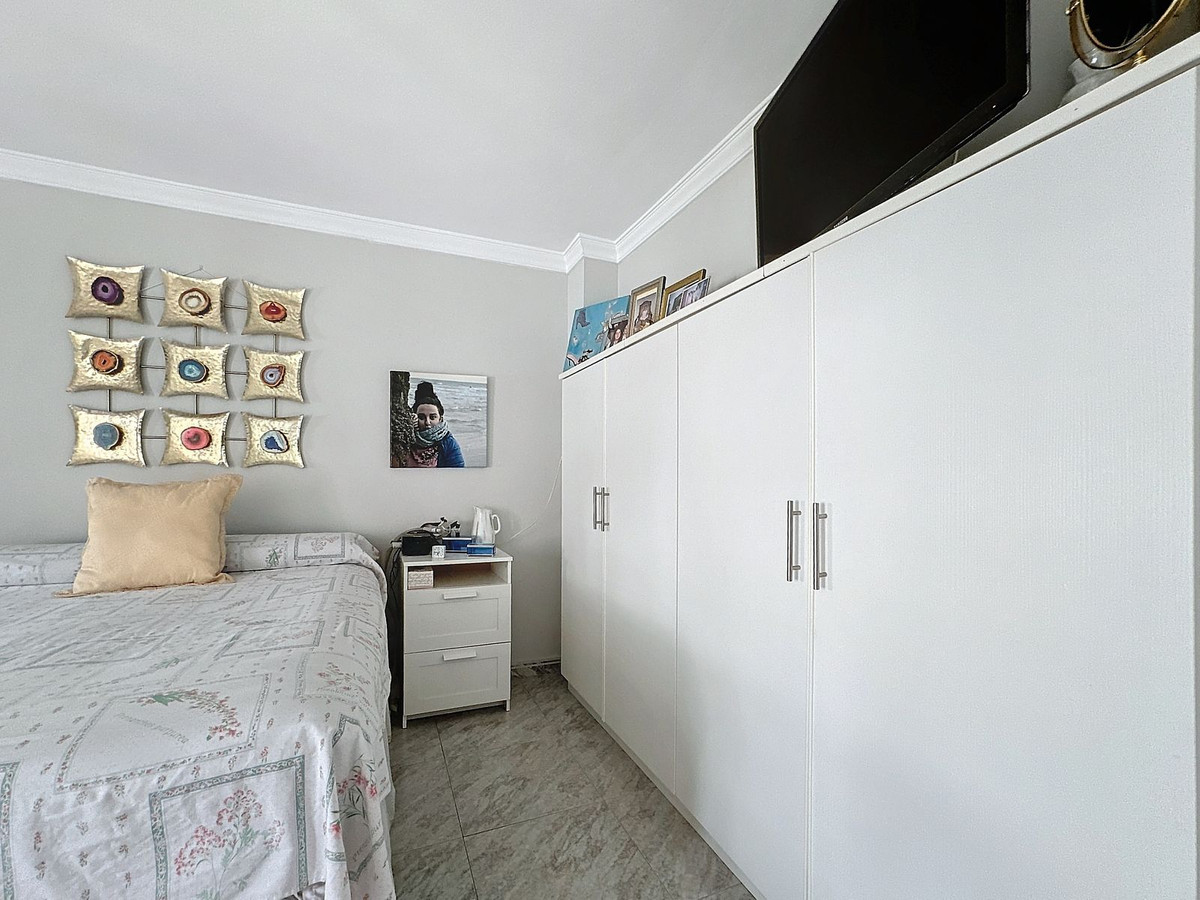 Se vende Pareada de 5 dormitorios en Costa Del Sol, Málaga, España