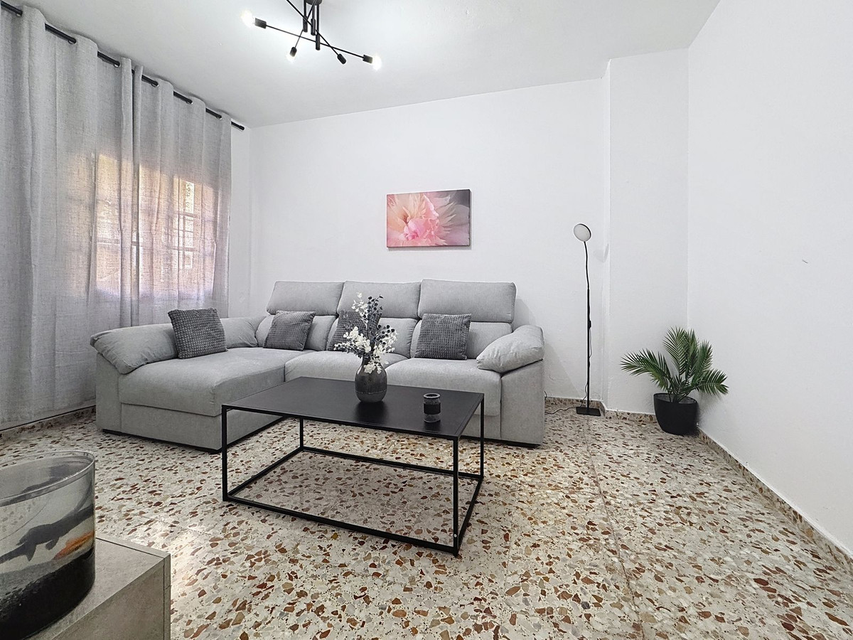 Se vende Pareada de 5 dormitorios en Costa Del Sol, Málaga, España
