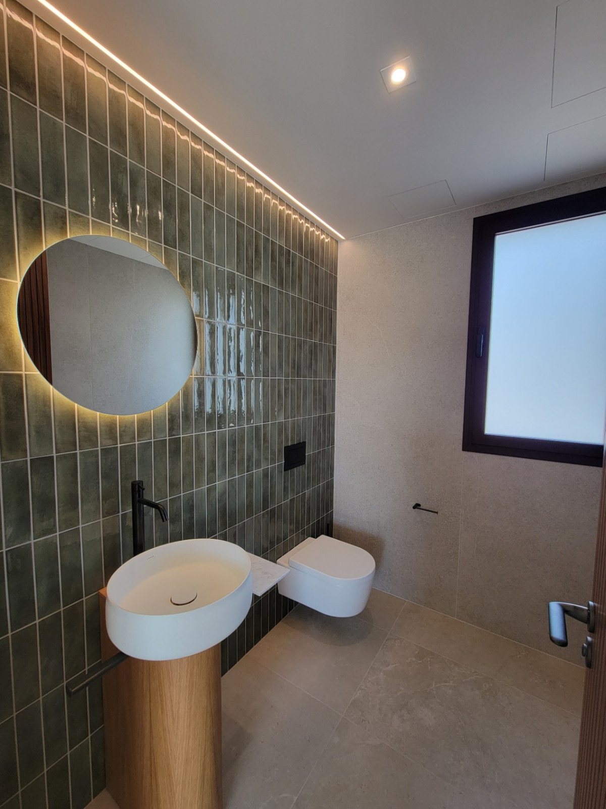 5 Bed Townhouse for sale in Calpe Costa Blanca, Alicante, Spain