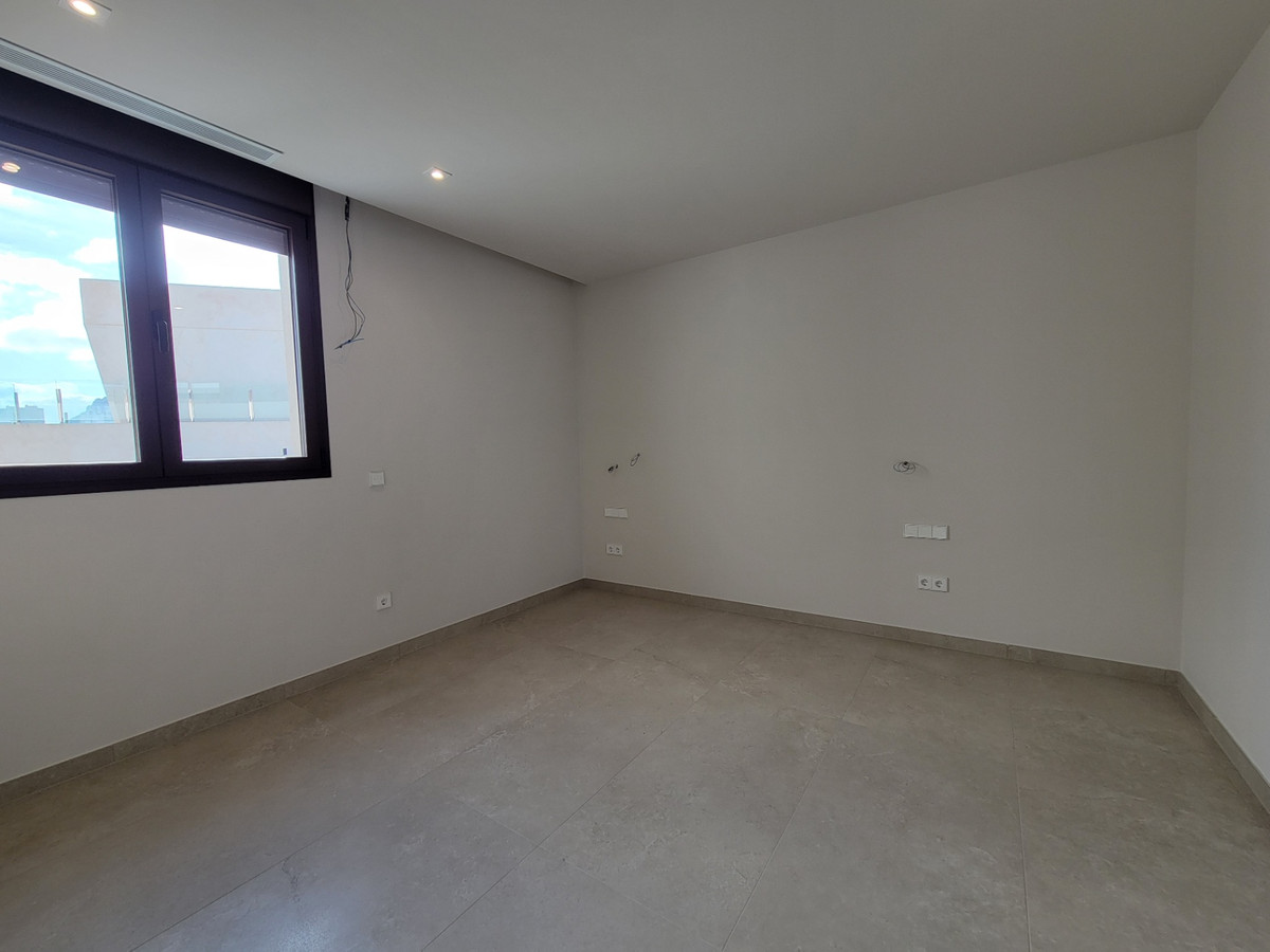 5 Bed Townhouse for sale in Calpe Costa Blanca, Alicante, Spain