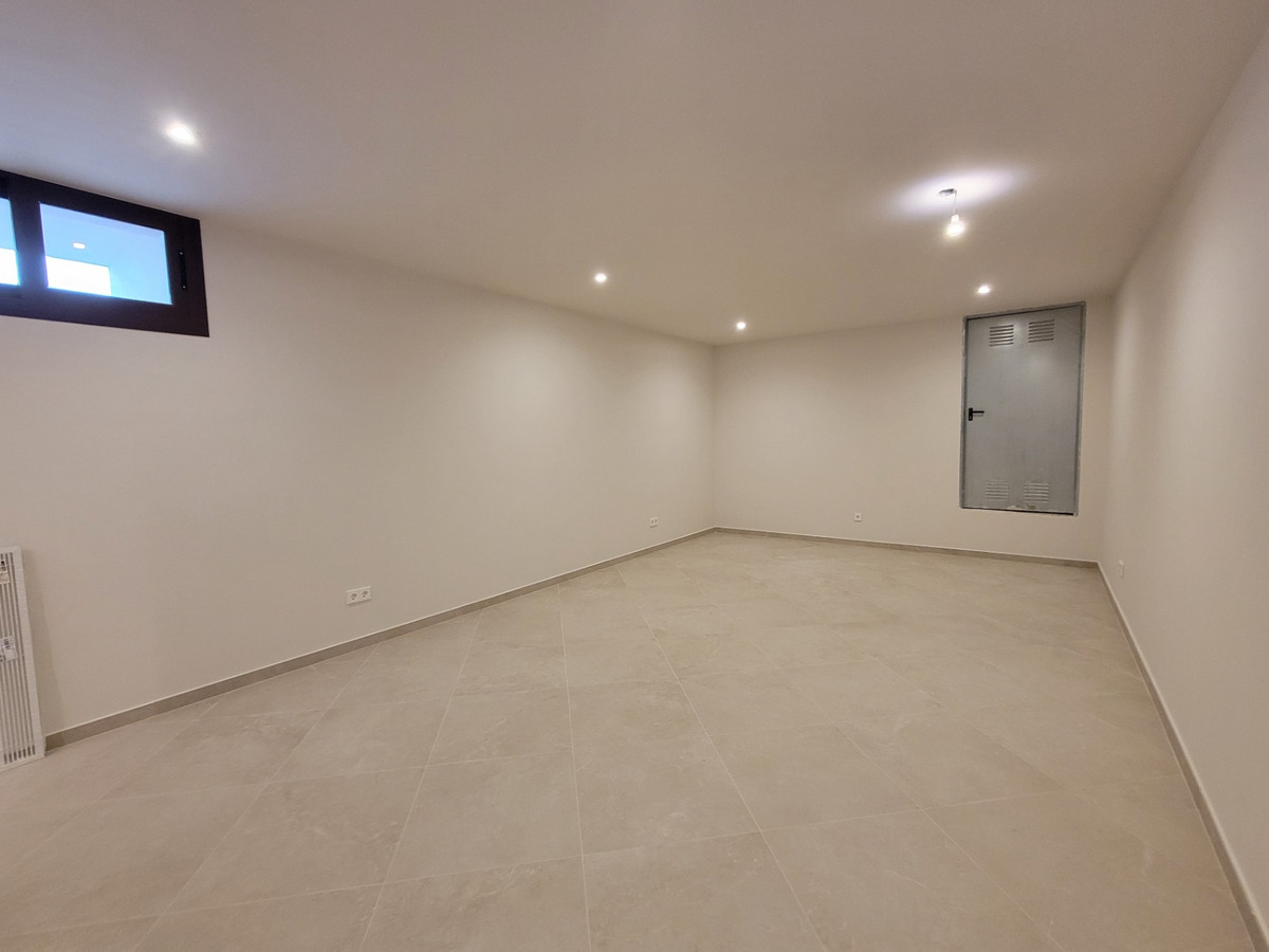 5 Bed Townhouse for sale in Calpe Costa Blanca, Alicante, Spain