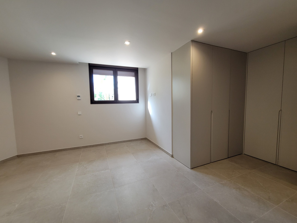 5 Bed Townhouse for sale in Calpe Costa Blanca, Alicante, Spain