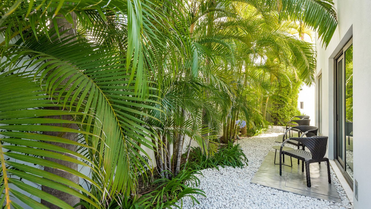 Se vende Villa - Chalet de 4 dormitorios en Costa Del Sol, Málaga, España