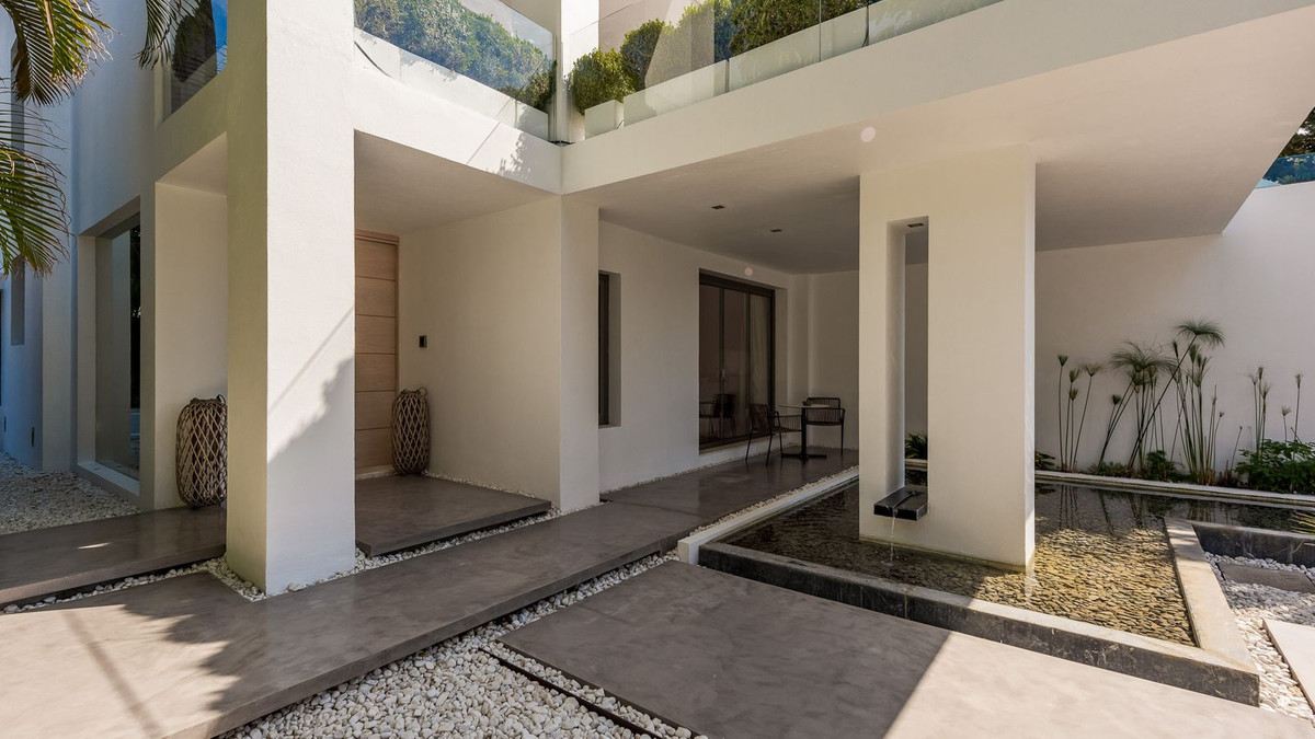 Se vende Villa - Chalet de 4 dormitorios en Costa Del Sol, Málaga, España