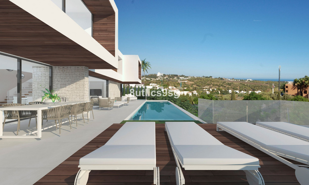4 Bed Townhouse for sale in Los Flamingos Costa Del Sol, Málaga, Spain