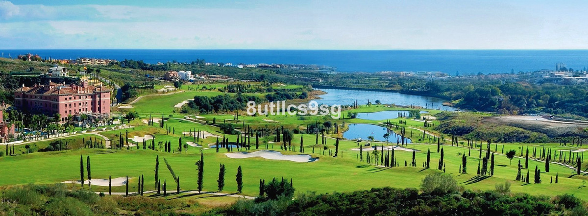 4 Bed Townhouse for sale in Los Flamingos Costa Del Sol, Málaga, Spain