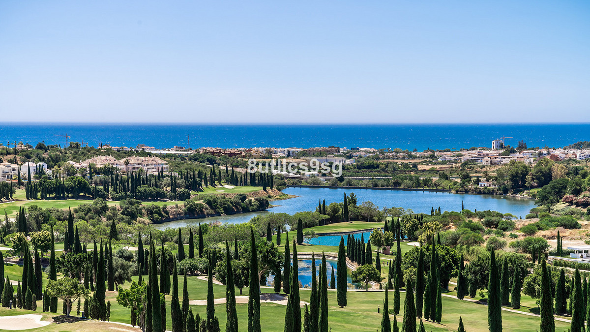 4 Bed Townhouse for sale in Los Flamingos Costa Del Sol, Málaga, Spain