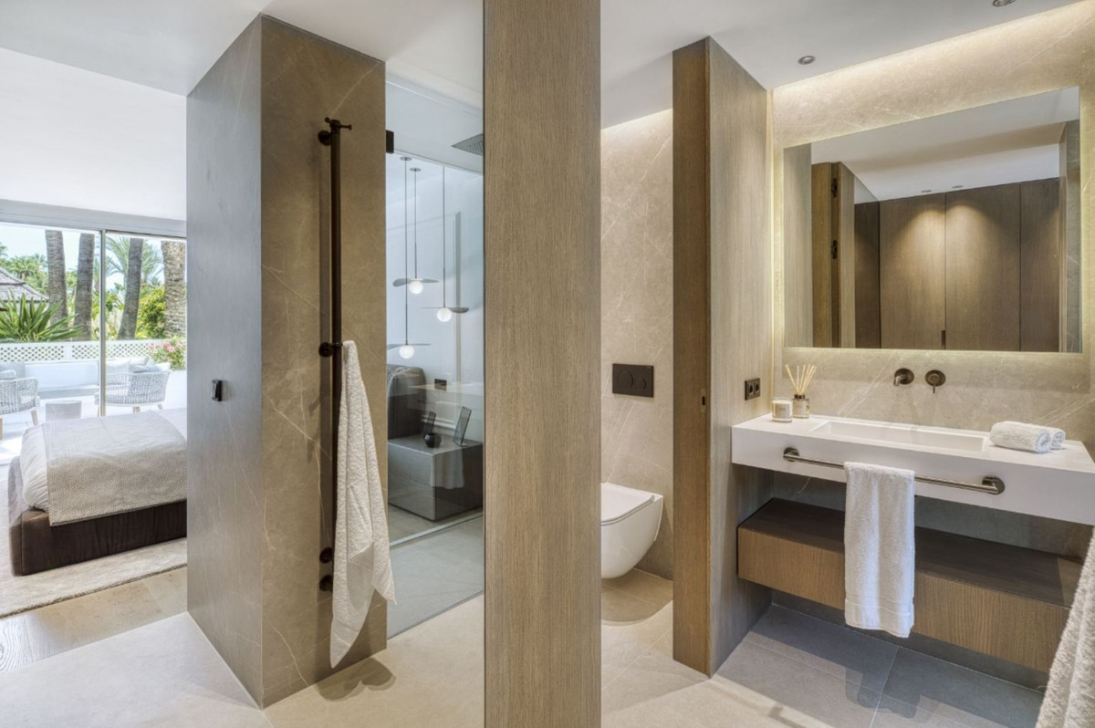 Se vende Apartamento Planta Baja de 3 dormitorios en Costa Del Sol, Málaga, España