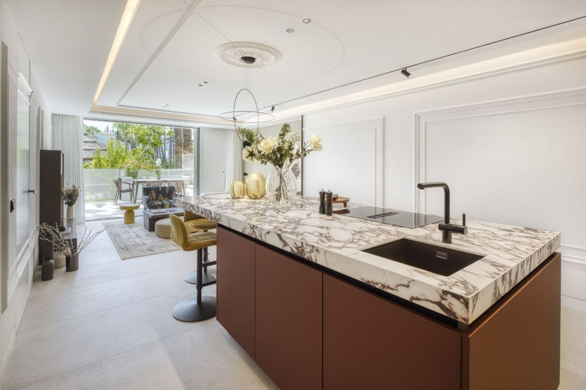 Se vende Apartamento Planta Baja de 3 dormitorios en Costa Del Sol, Málaga, España
