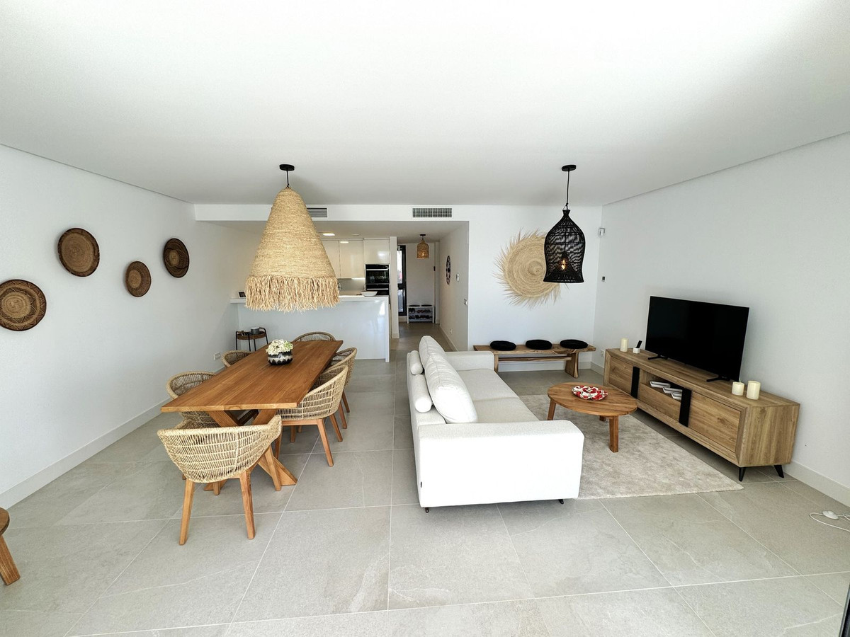 3 Bed Apartment for sale in Cabopino Costa Del Sol, Málaga, Spain