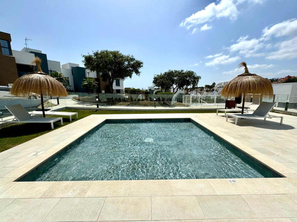 3 Bed Apartment for sale in Cabopino Costa Del Sol, Málaga, Spain