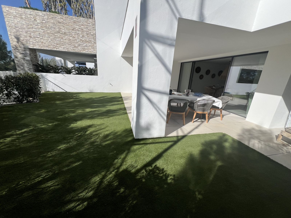 3 Bed Apartment for sale in Cabopino Costa Del Sol, Málaga, Spain