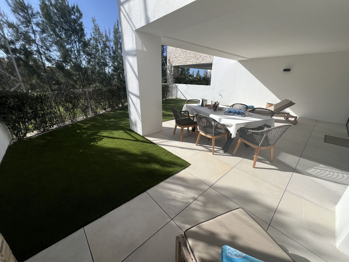 3 Bed Apartment for sale in Cabopino Costa Del Sol, Málaga, Spain