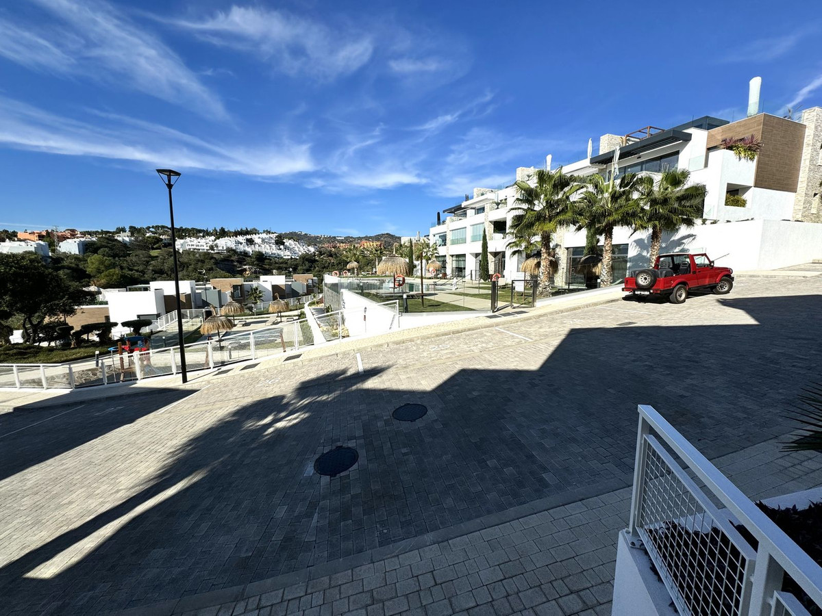 3 Bed Apartment for sale in Cabopino Costa Del Sol, Málaga, Spain