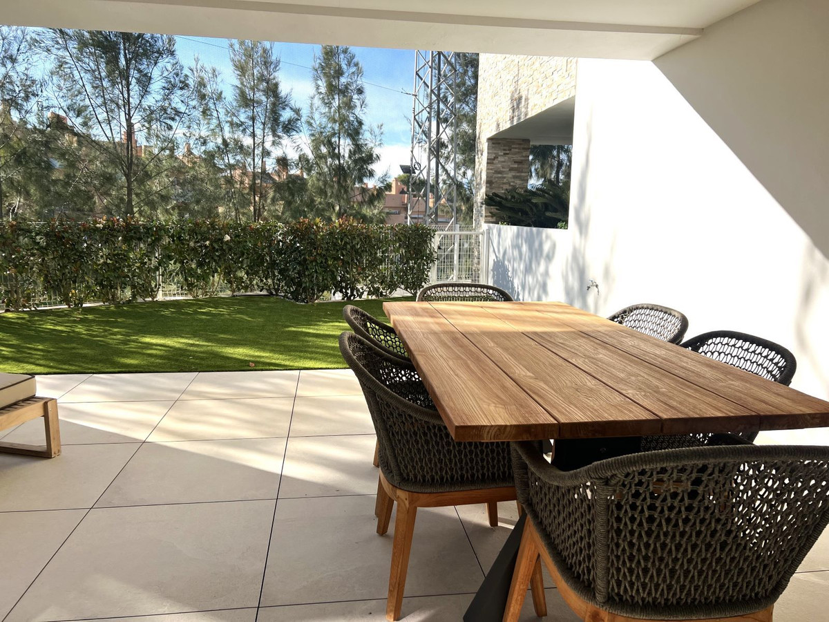 3 Bed Apartment for sale in Cabopino Costa Del Sol, Málaga, Spain