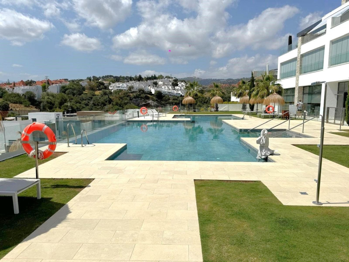 3 Bed Apartment for sale in Cabopino Costa Del Sol, Málaga, Spain