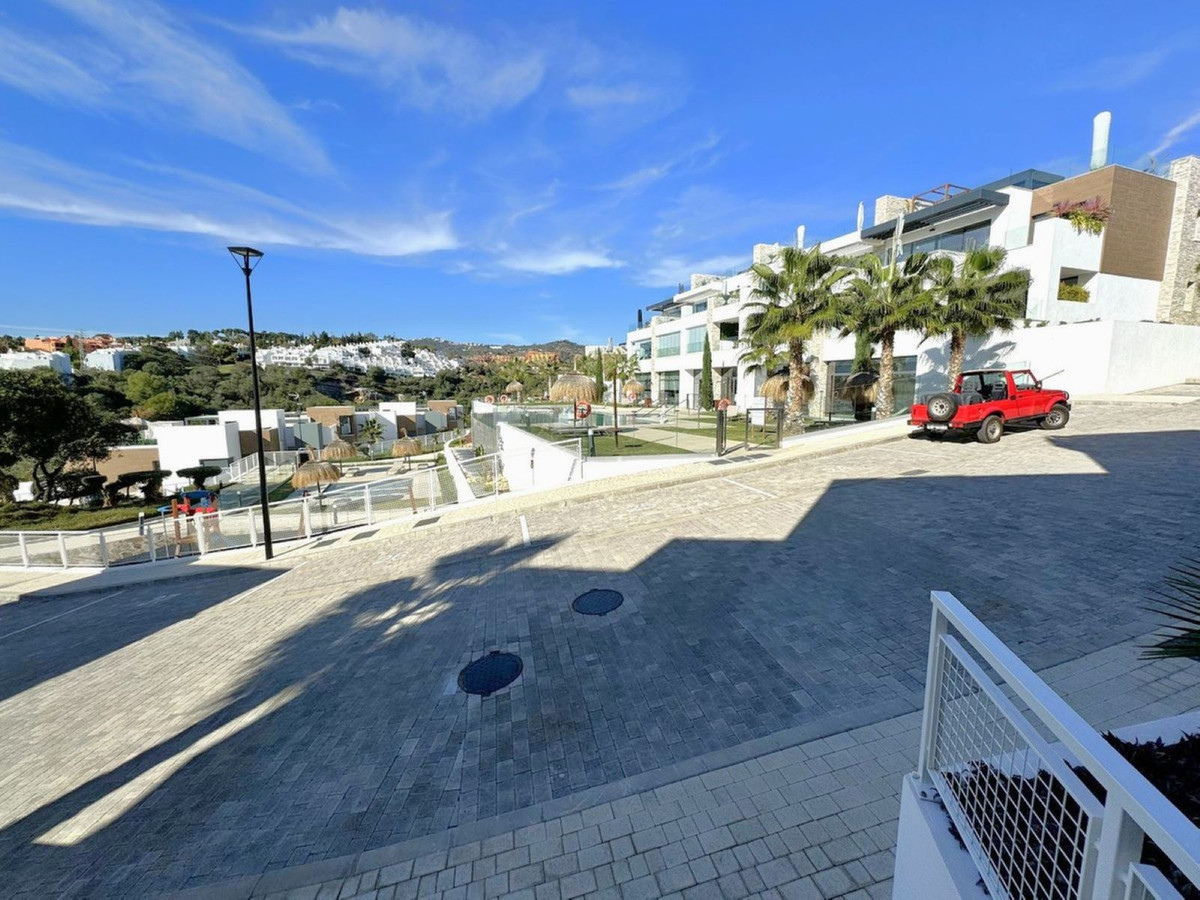 3 Bed Apartment for sale in Cabopino Costa Del Sol, Málaga, Spain