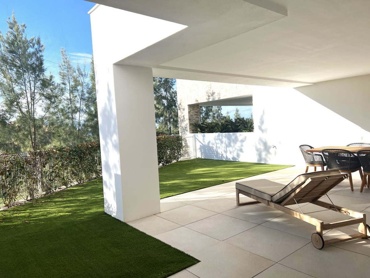 3 Bed Apartment for sale in Cabopino Costa Del Sol, Málaga, Spain
