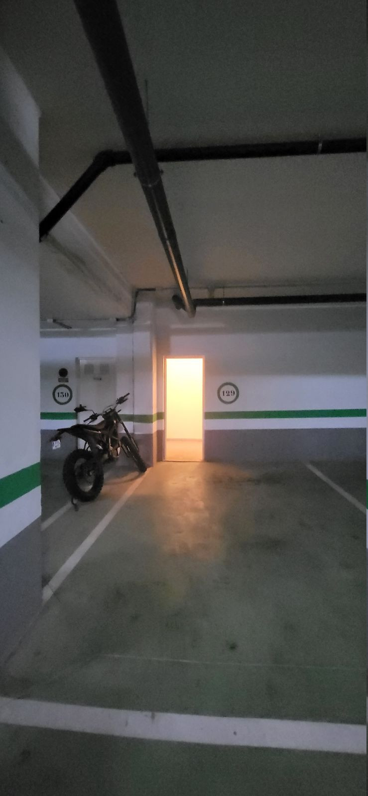 Se vende Aparcamiento  en Costa Del Sol, Málaga, España