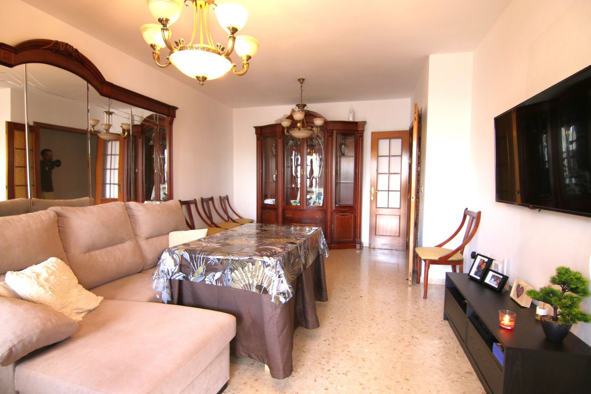 Se vende Apartamento Planta Media de 2 dormitorios en Costa Del Sol, Málaga, España