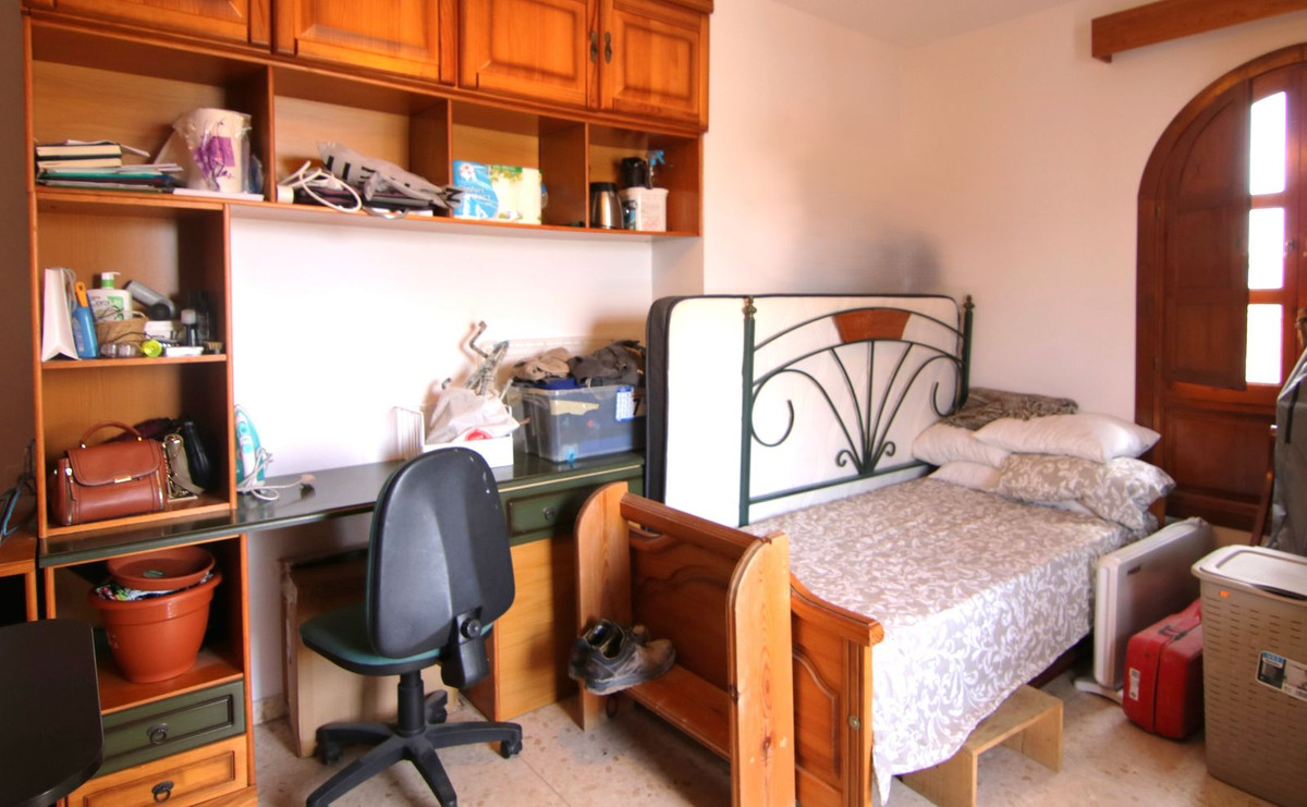 Se vende Apartamento Planta Media de 2 dormitorios en Costa Del Sol, Málaga, España