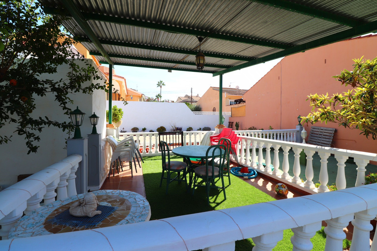 Se vende Adosada de 3 dormitorios en Costa Blanca, Alicante, España