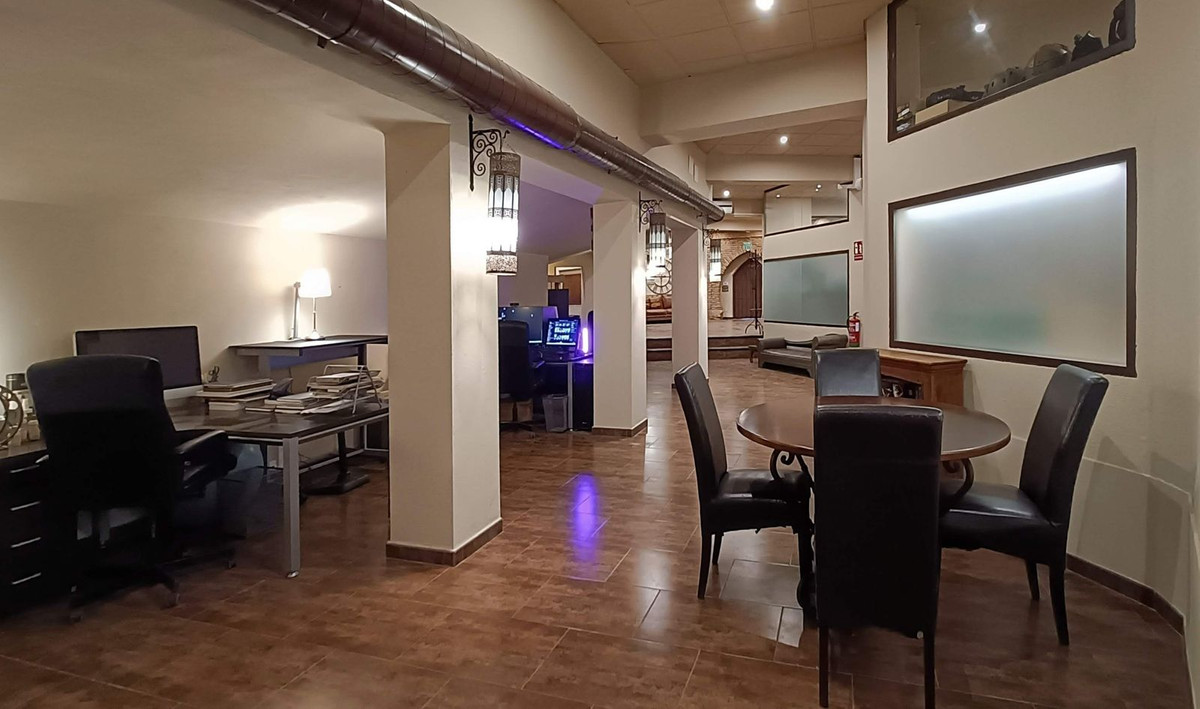Se vende Local comercial  en Costa Del Sol, Málaga, España