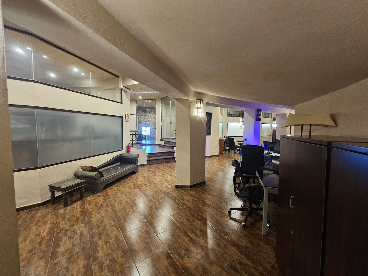 Se vende Local comercial  en Costa Del Sol, Málaga, España