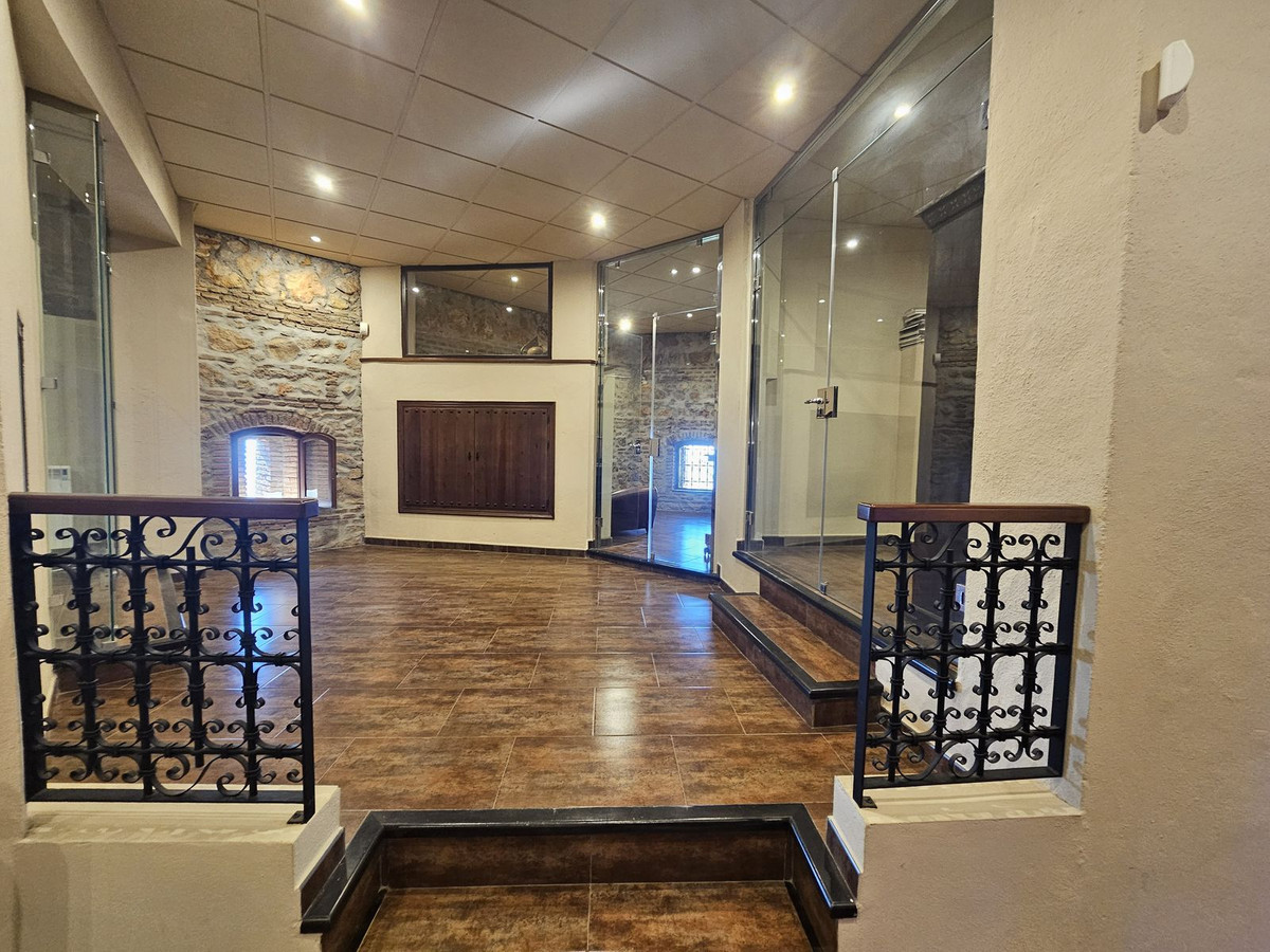 Se vende Local comercial  en Costa Del Sol, Málaga, España