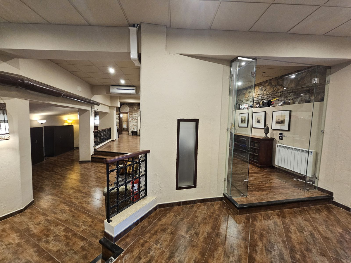 Se vende Local comercial  en Costa Del Sol, Málaga, España