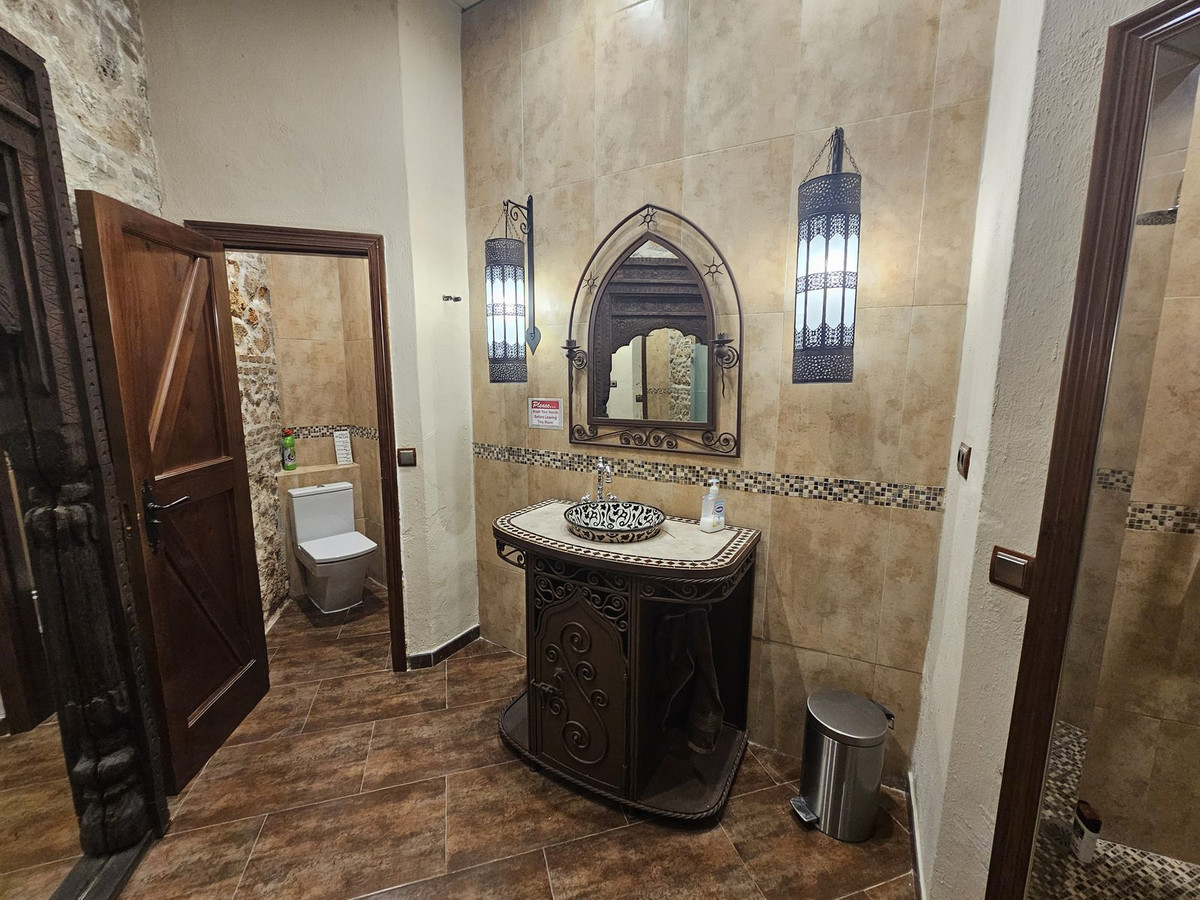 Se vende Local comercial  en Costa Del Sol, Málaga, España