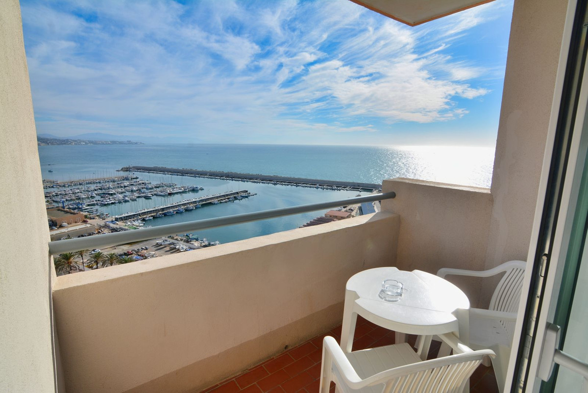 Apartment for sale in Fuengirola Costa Del Sol, Málaga, Spain