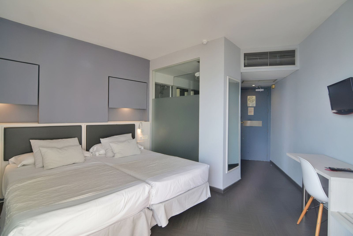 Apartment for sale in Fuengirola Costa Del Sol, Málaga, Spain