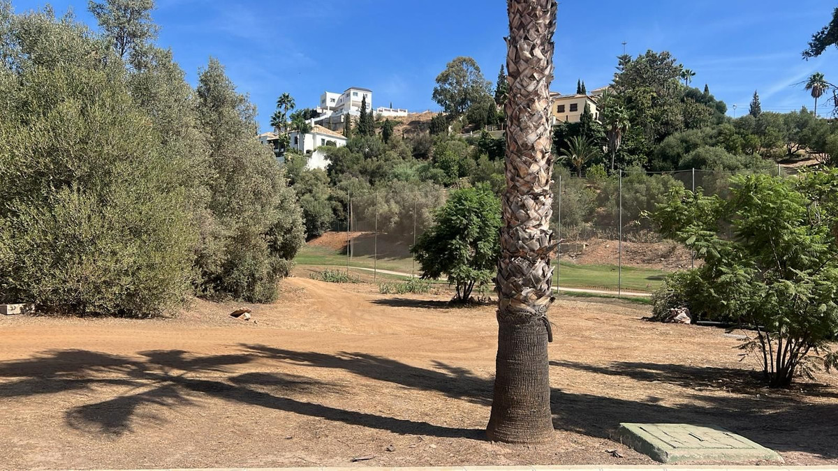 Se vende Terreno Urbano  en Costa Del Sol, Málaga, España