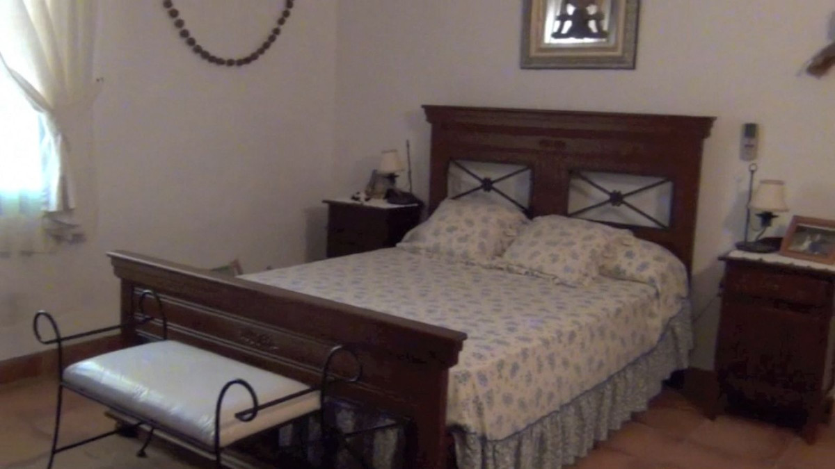 Se vende Finca - Cortijo de 4 dormitorios en Málaga, Málaga, España
