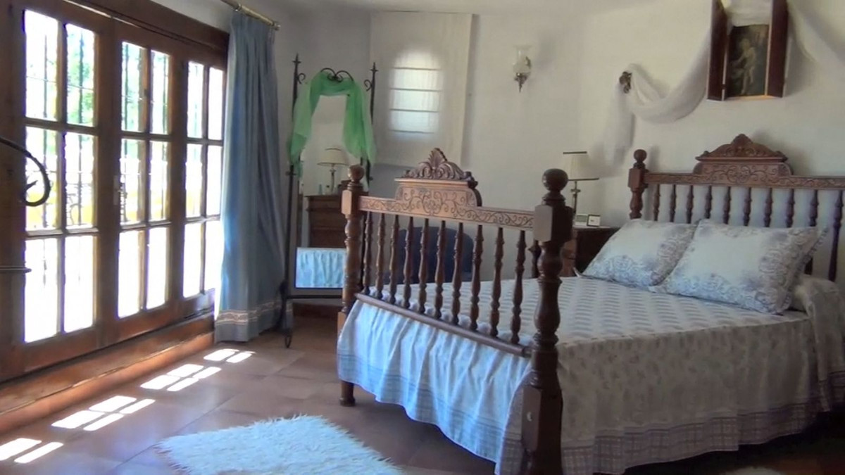 Se vende Finca - Cortijo de 4 dormitorios en Málaga, Málaga, España