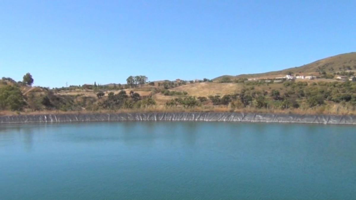 Se vende Finca - Cortijo de 4 dormitorios en Málaga, Málaga, España