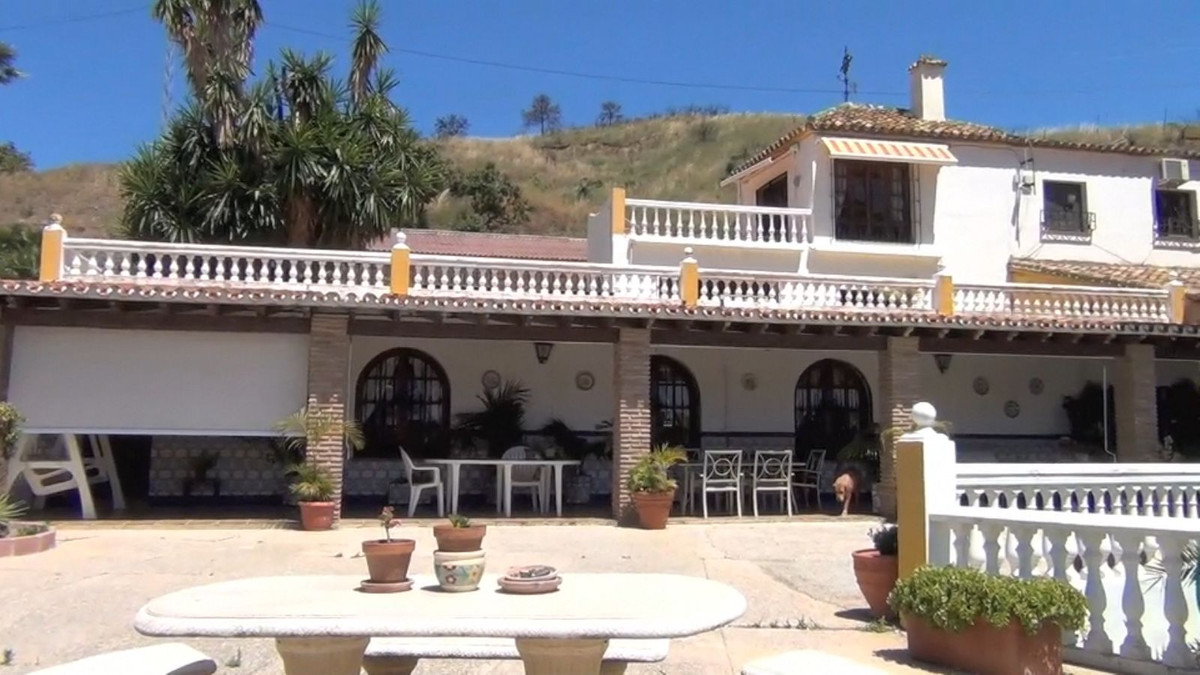 Se vende Finca - Cortijo de 4 dormitorios en Málaga, Málaga, España