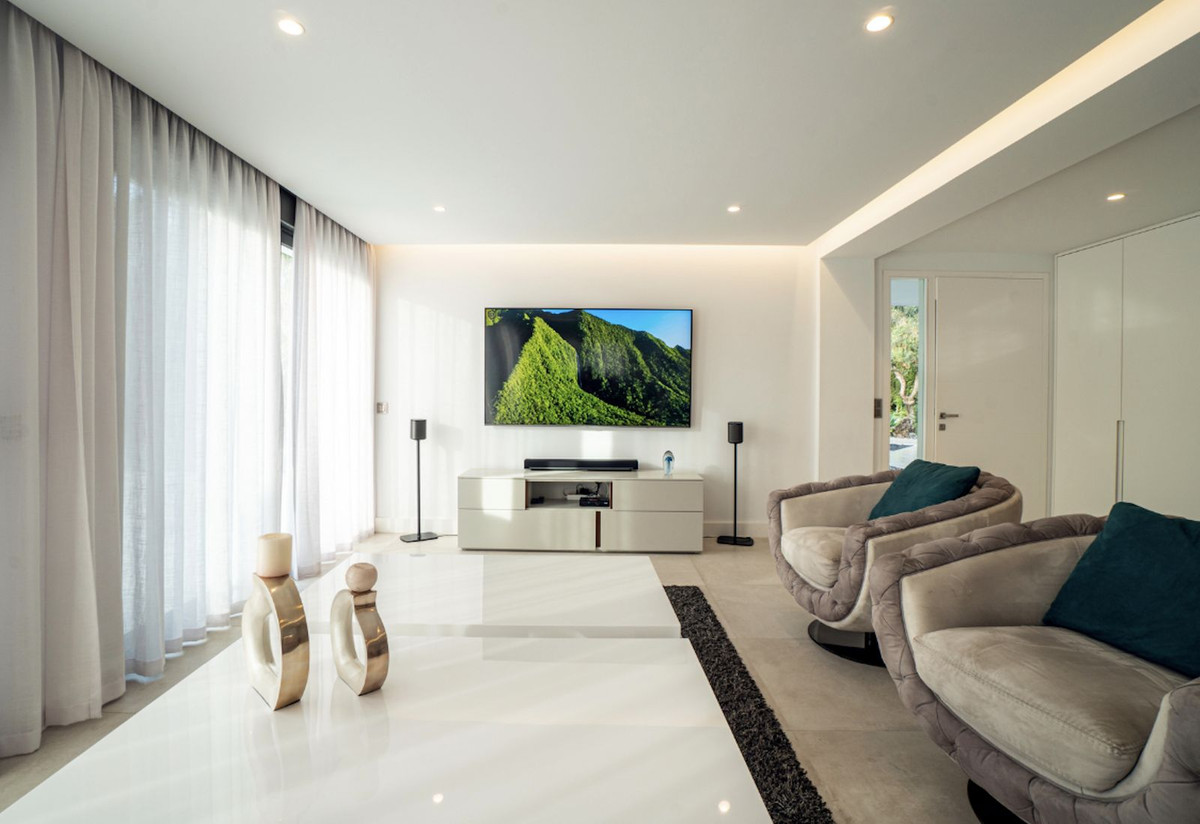 Se vende Villa - Chalet de 5 dormitorios en Costa Del Sol, Málaga, España