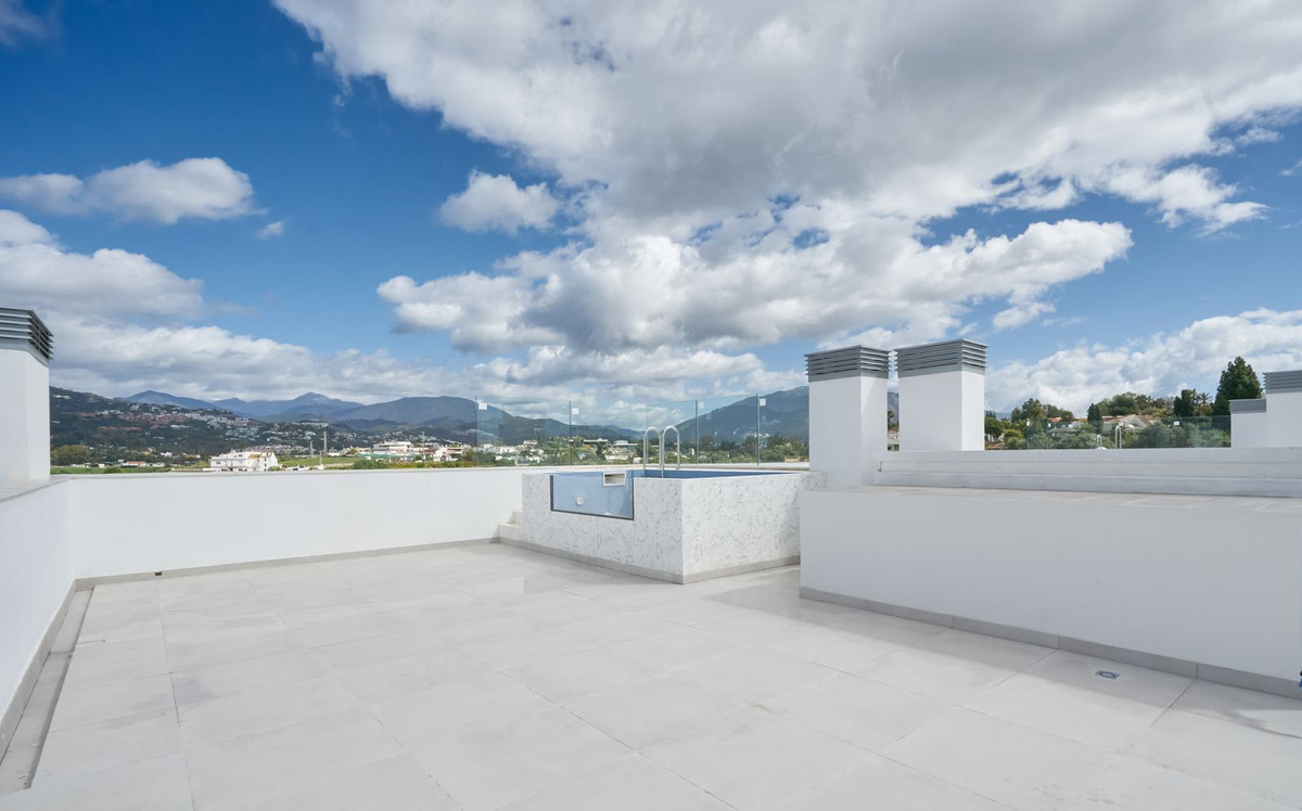 4 Bed Townhouse for sale in San Pedro De Alcántara Costa Del Sol, Málaga, Spain
