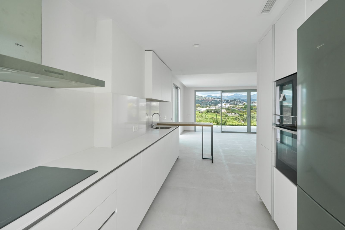 4 Bed Townhouse for sale in San Pedro De Alcántara Costa Del Sol, Málaga, Spain