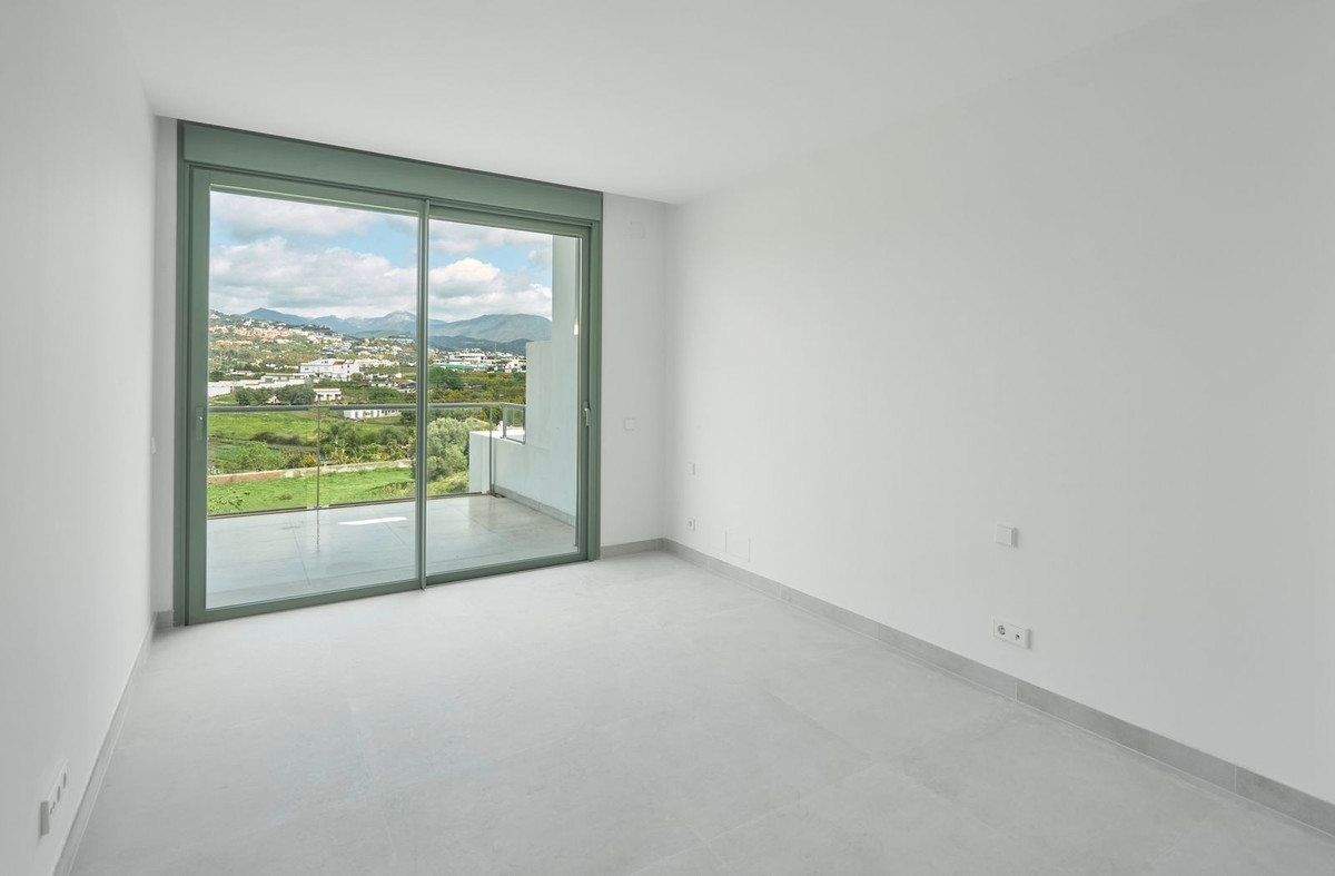 4 Bed Townhouse for sale in San Pedro De Alcántara Costa Del Sol, Málaga, Spain